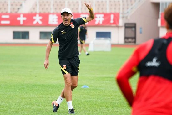日日骚视频